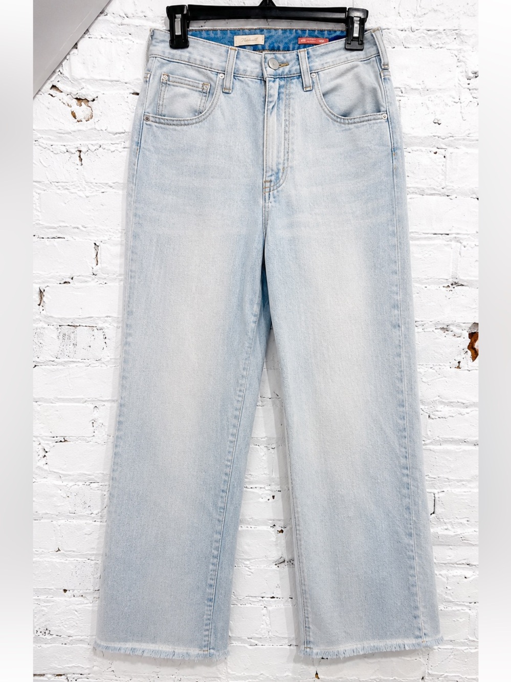 Pilcro Anthropologie Light Wash Wide Leg Cropped Jeans Raw Hem 26 Petite